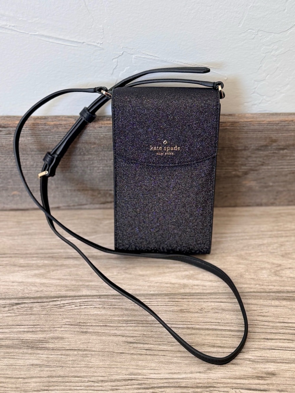 Kate Spade Lola Black Glitter Flap Phone Crossbody Purse NWOT